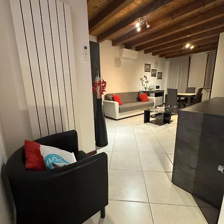 Ca' Nina Heritage Apartmán Mestre